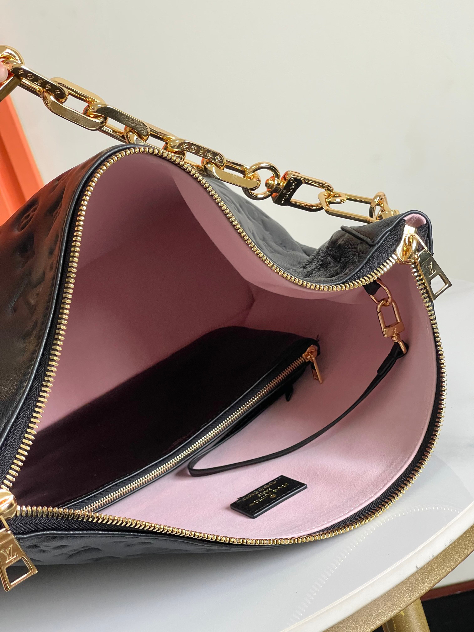 Louis Vuitton Coussin Hobo Bag in Top-Grain Lambskin - Image 8