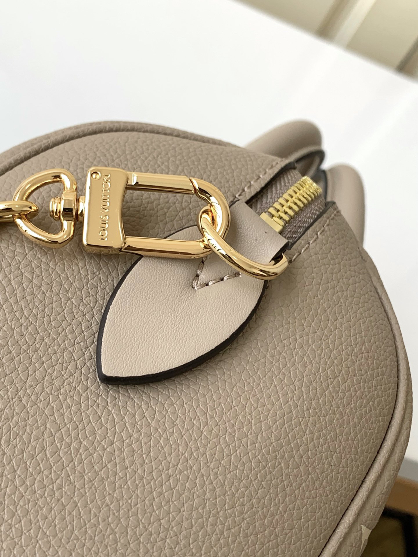 Louis Vuitton Speedy Bandoulière 20 Handbag in Monogram Empreinte Leather - Image 8