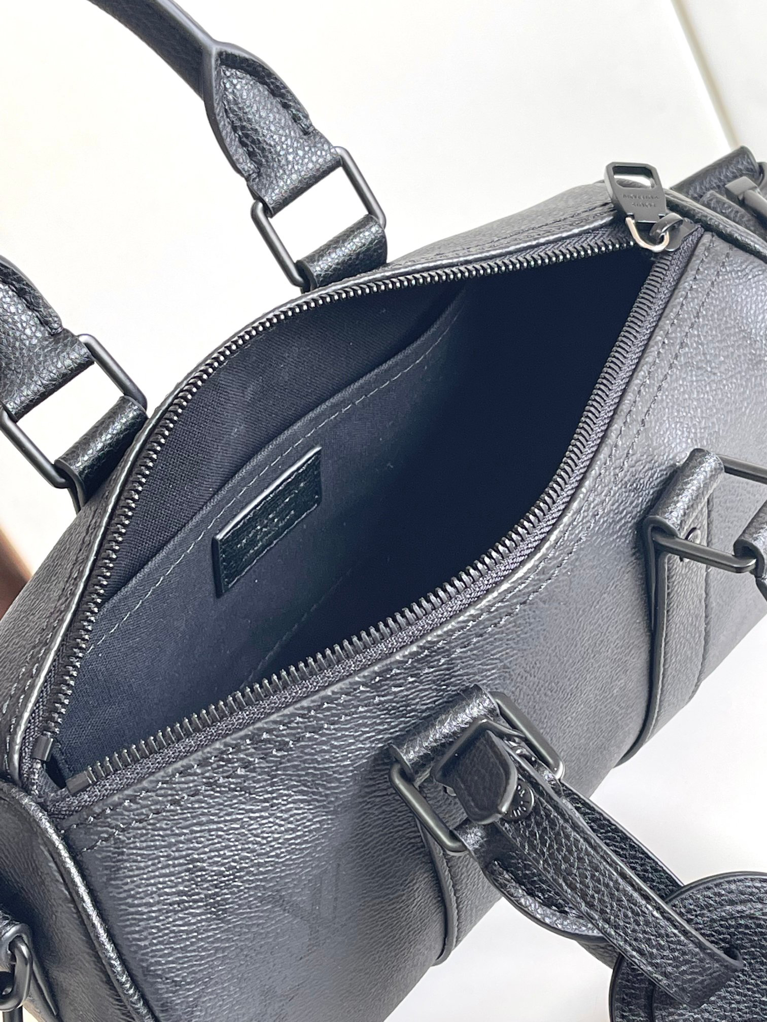 Louis Vuitton Keepall Bandouliere 25 Shoulder Bag, Monogram Midnight, M28369 - Image 8