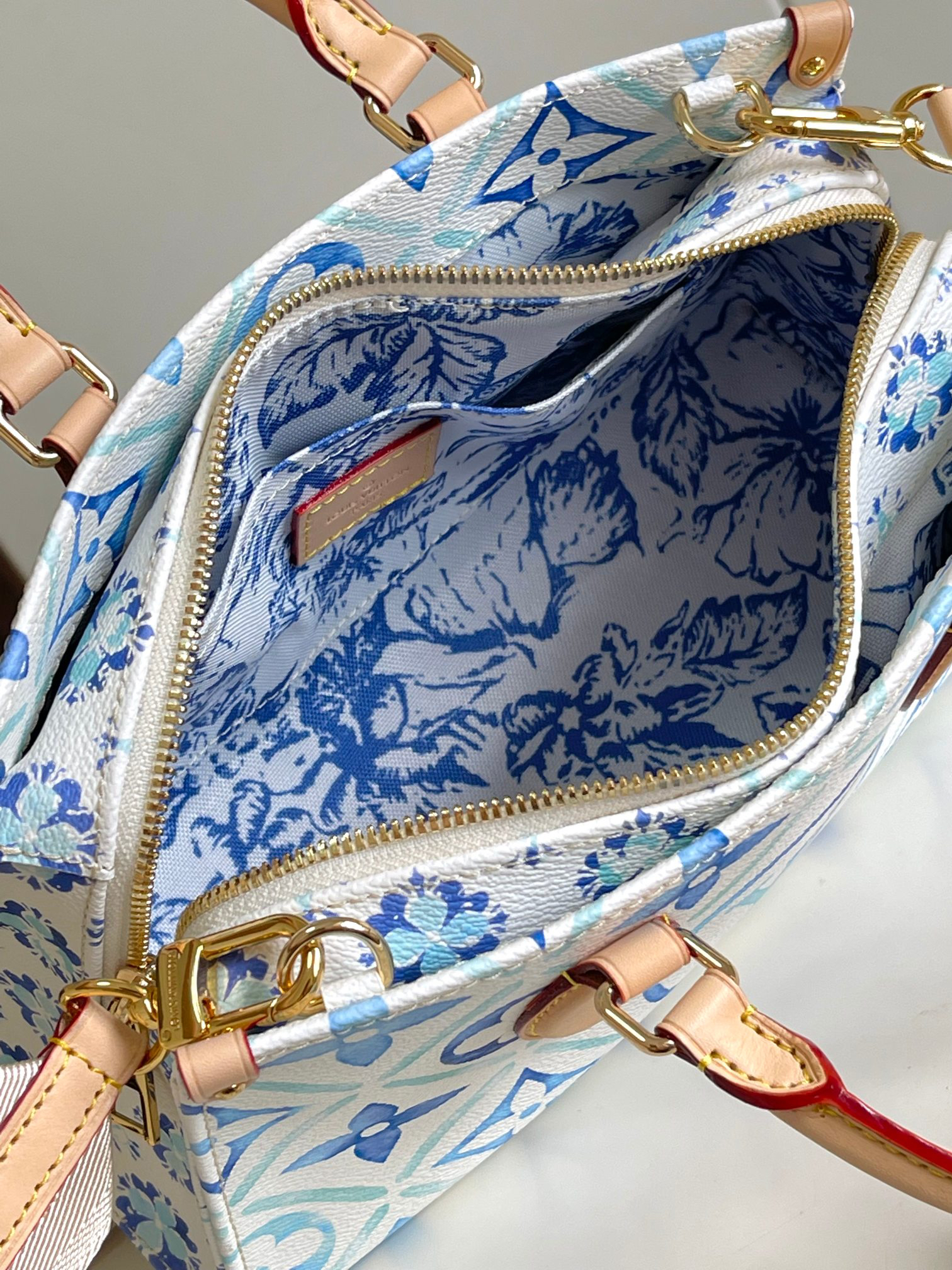 Louis Vuitton OnTheGo East West Handbag in Blue - Image 8