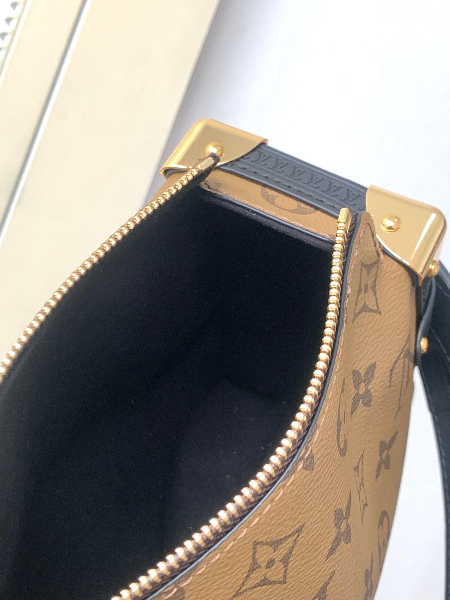 Louis Vuitton Side Trunk Small Handbag in Monogram Calfskin - Image 8