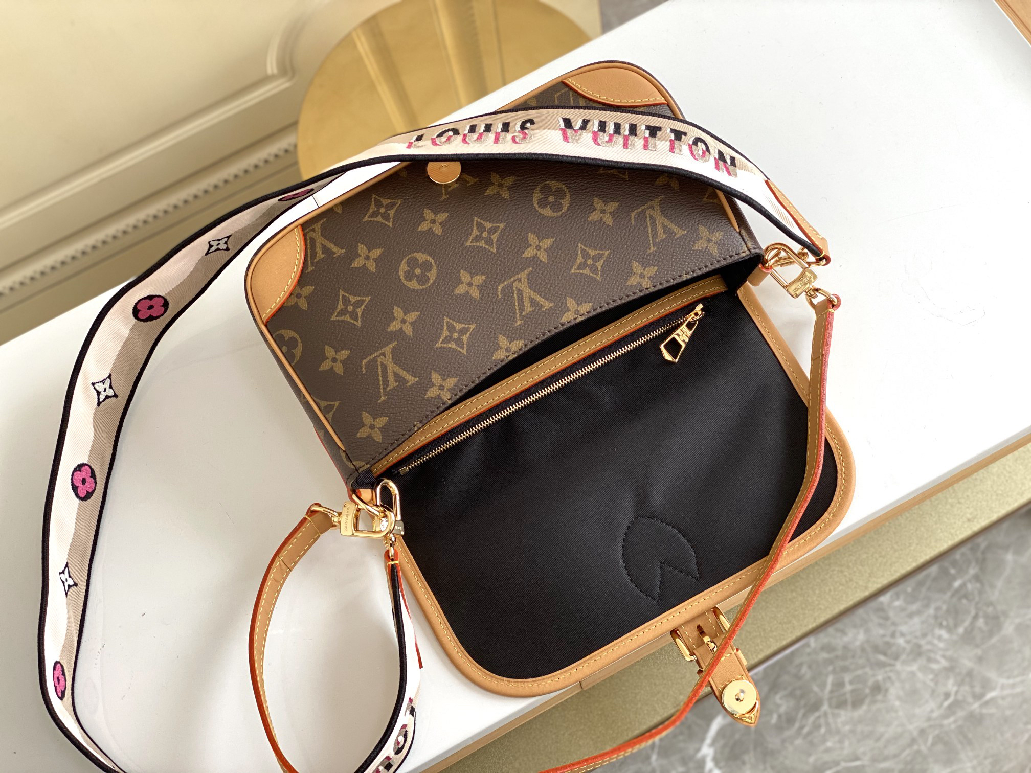 Louis Vuitton Diane Bag M45985 - Image 8