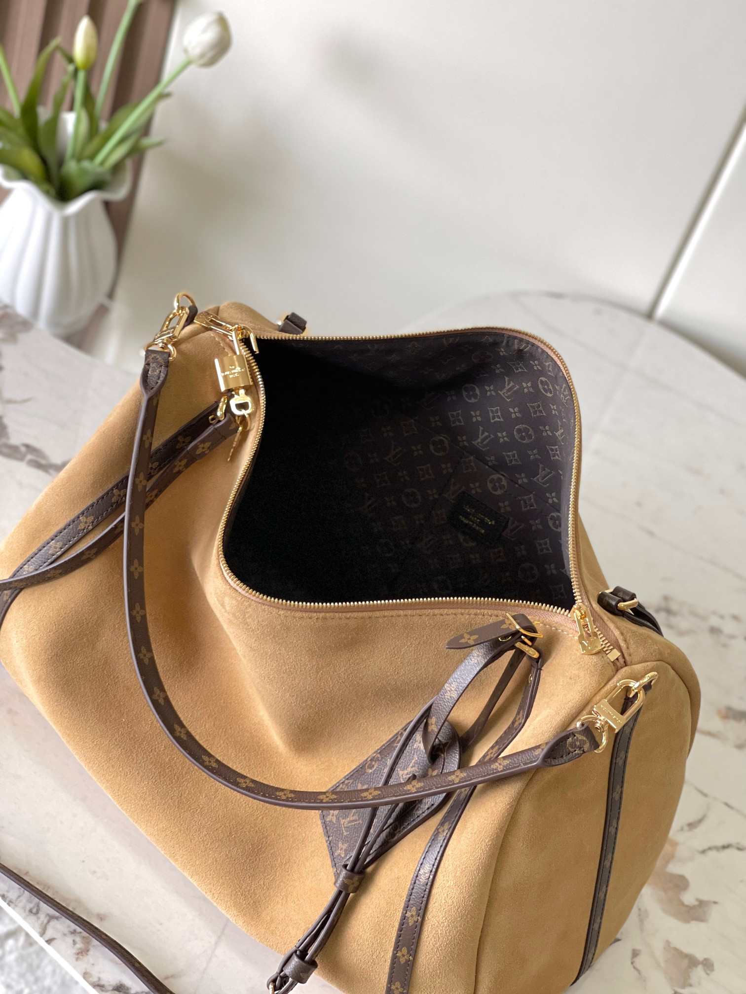 Express Travel Large Travel Bag - Image 8
