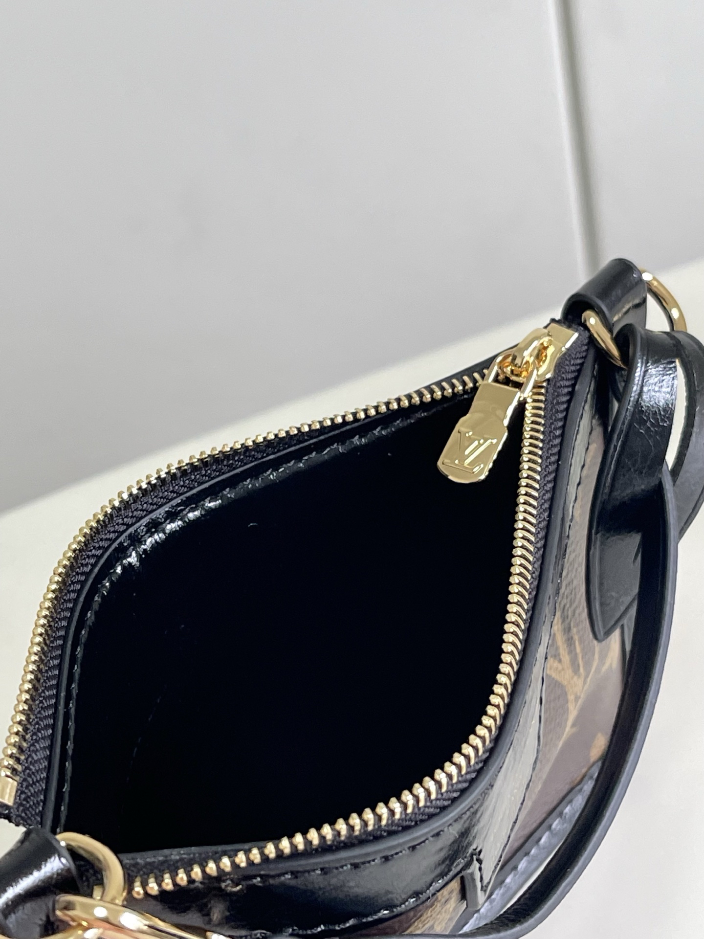 Louis Vuitton Neverfull Bandouliere Inside Out BB Wool Monogram Shoulder Bag - Image 8