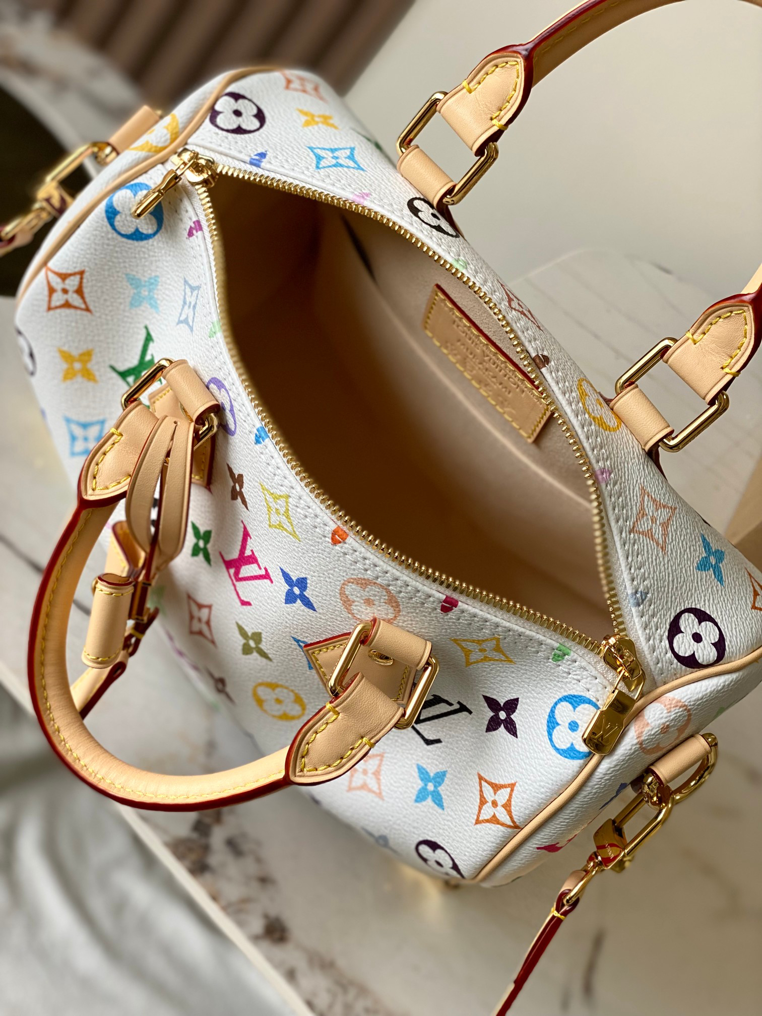 Speedy Bandoulière 25 Handbag - Image 8