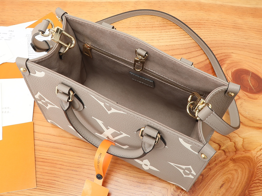 Louis Vuitton Onthego Small Tote Bag - Image 8