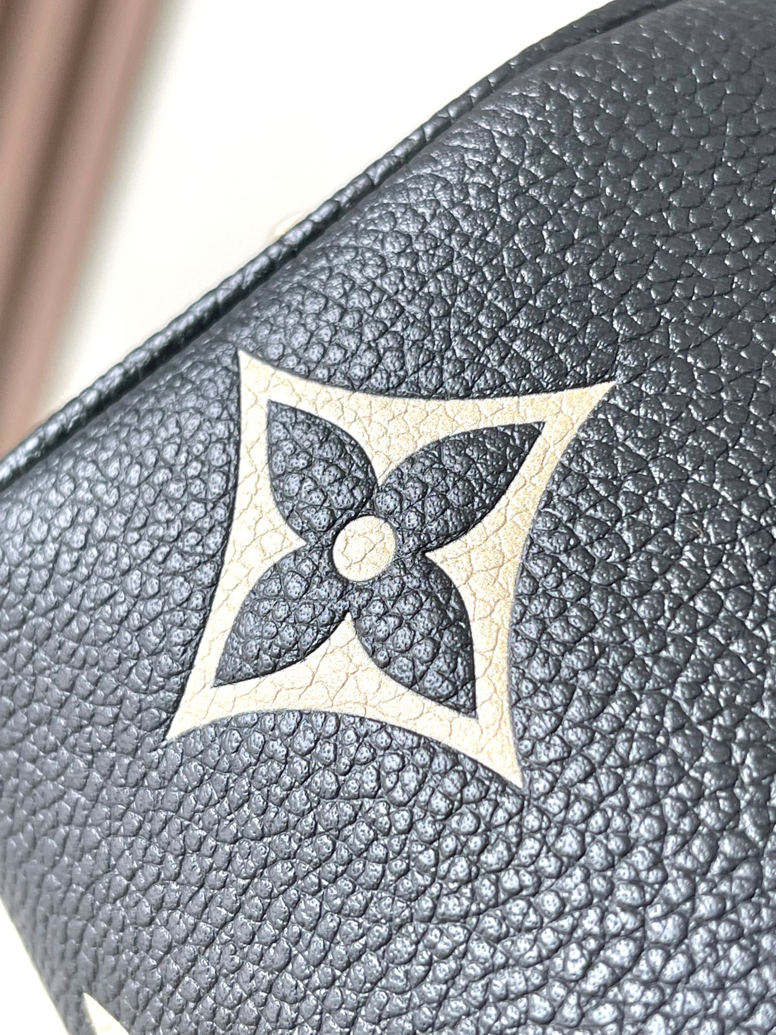 Nano Speedy Leather Crossbody Bag - Image 8