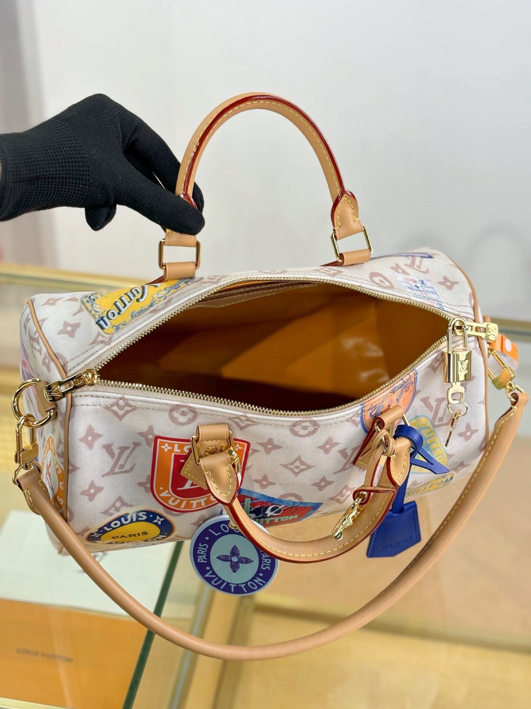 Speedy 30 Leather Handbag - Image 8