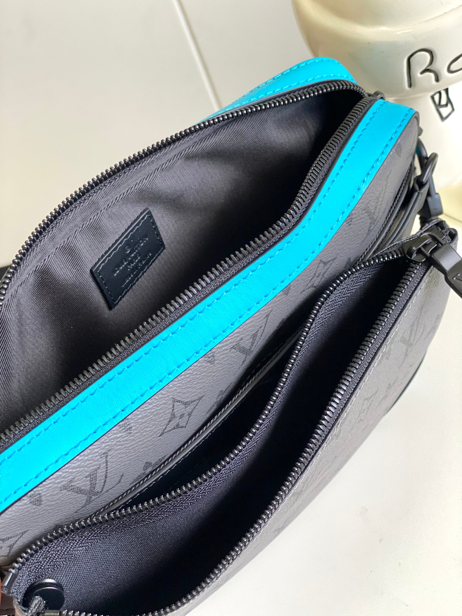 Louis Vuitton Trio Messenger Bag M11648 - Image 8