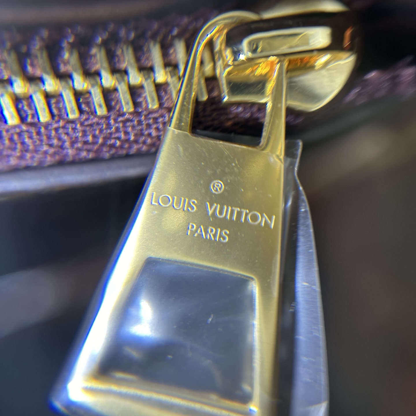 Louis Vuitton CarryAll M46203 Monogram Leather Handbag - Image 8