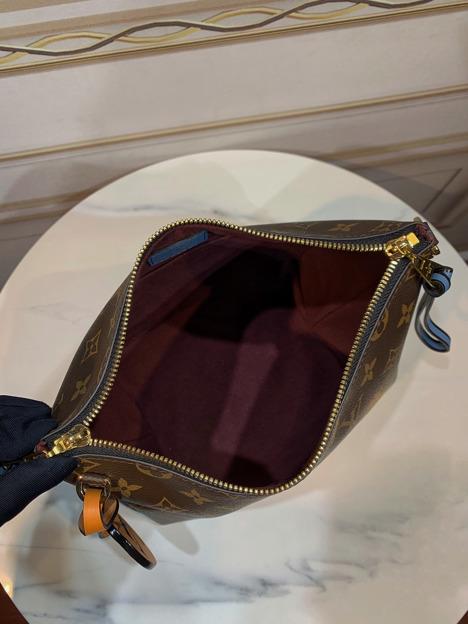 Louis Vuitton Beaubourg Hobo Mini Shoulder Bag M55090 - Image 8