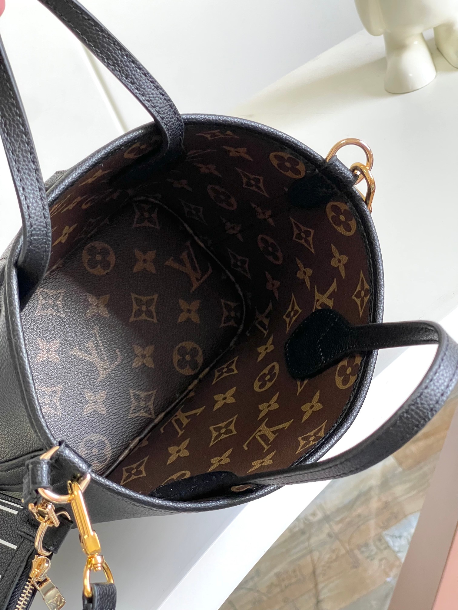 Neverfull BB Handbag in Damier Azur Canvas - Image 8