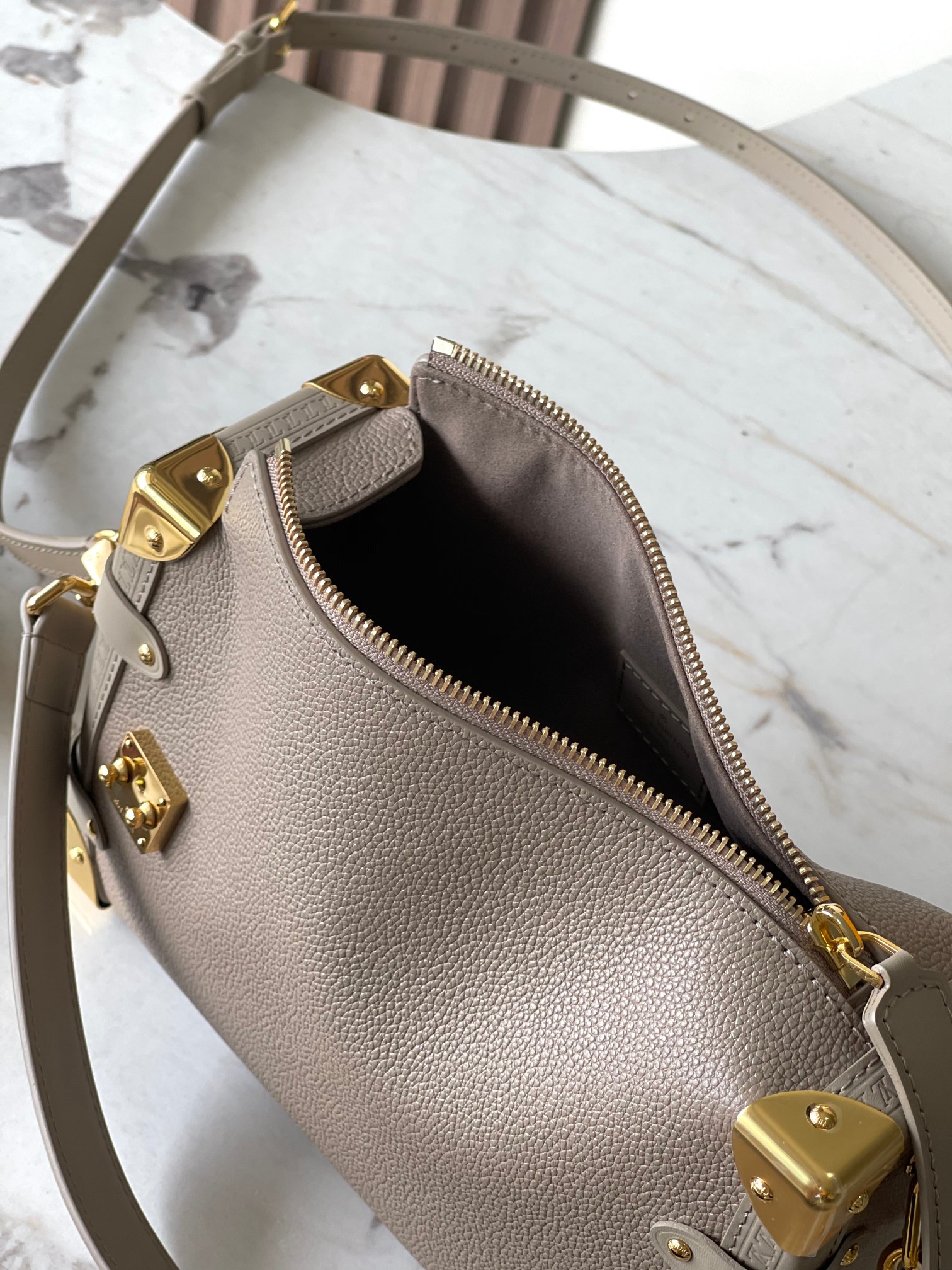 Side Trunk Medium Leather Crossbody Bag - Image 8