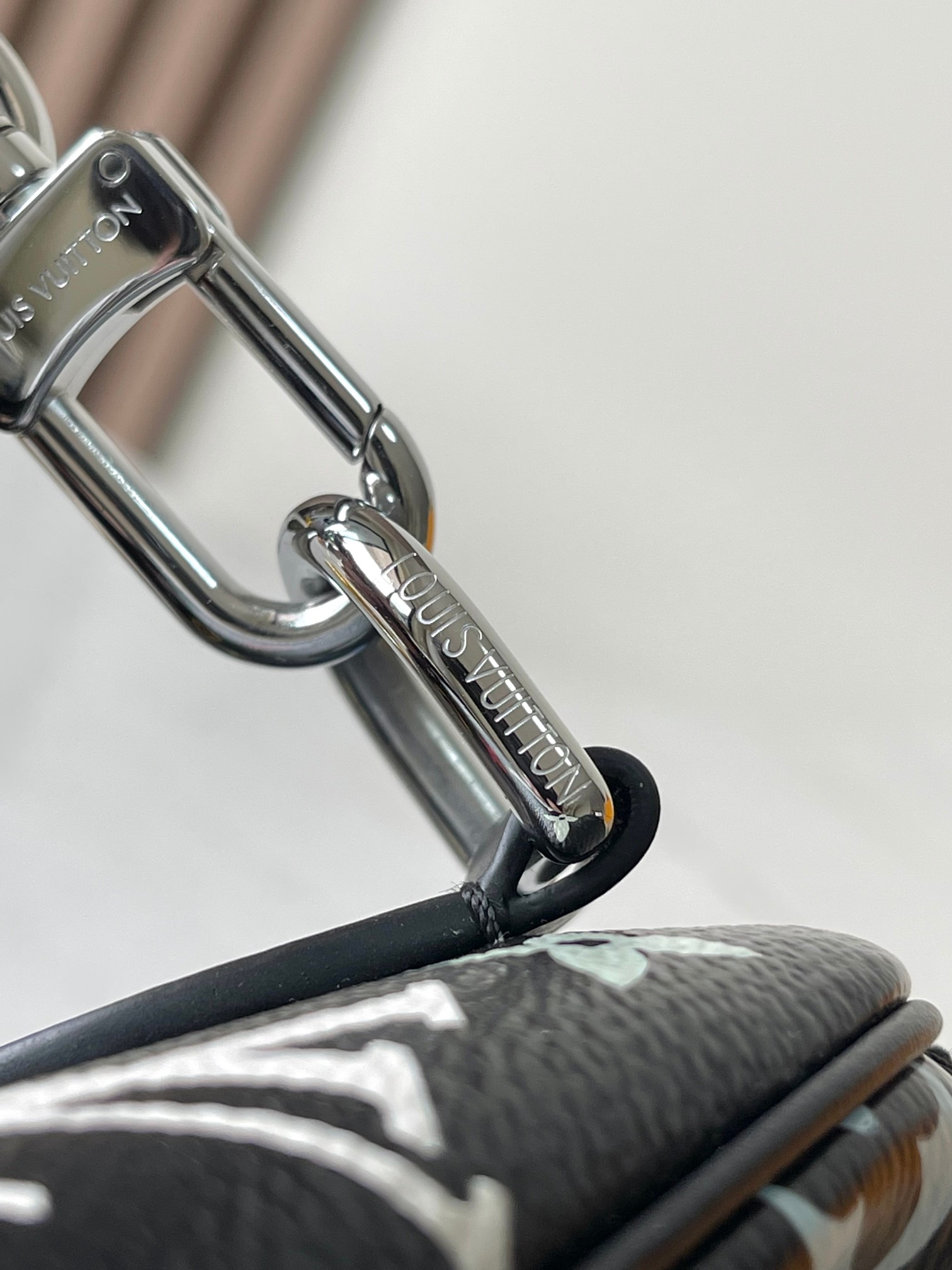 Louis Vuitton Speedy Soft 30 Handbag - Image 8