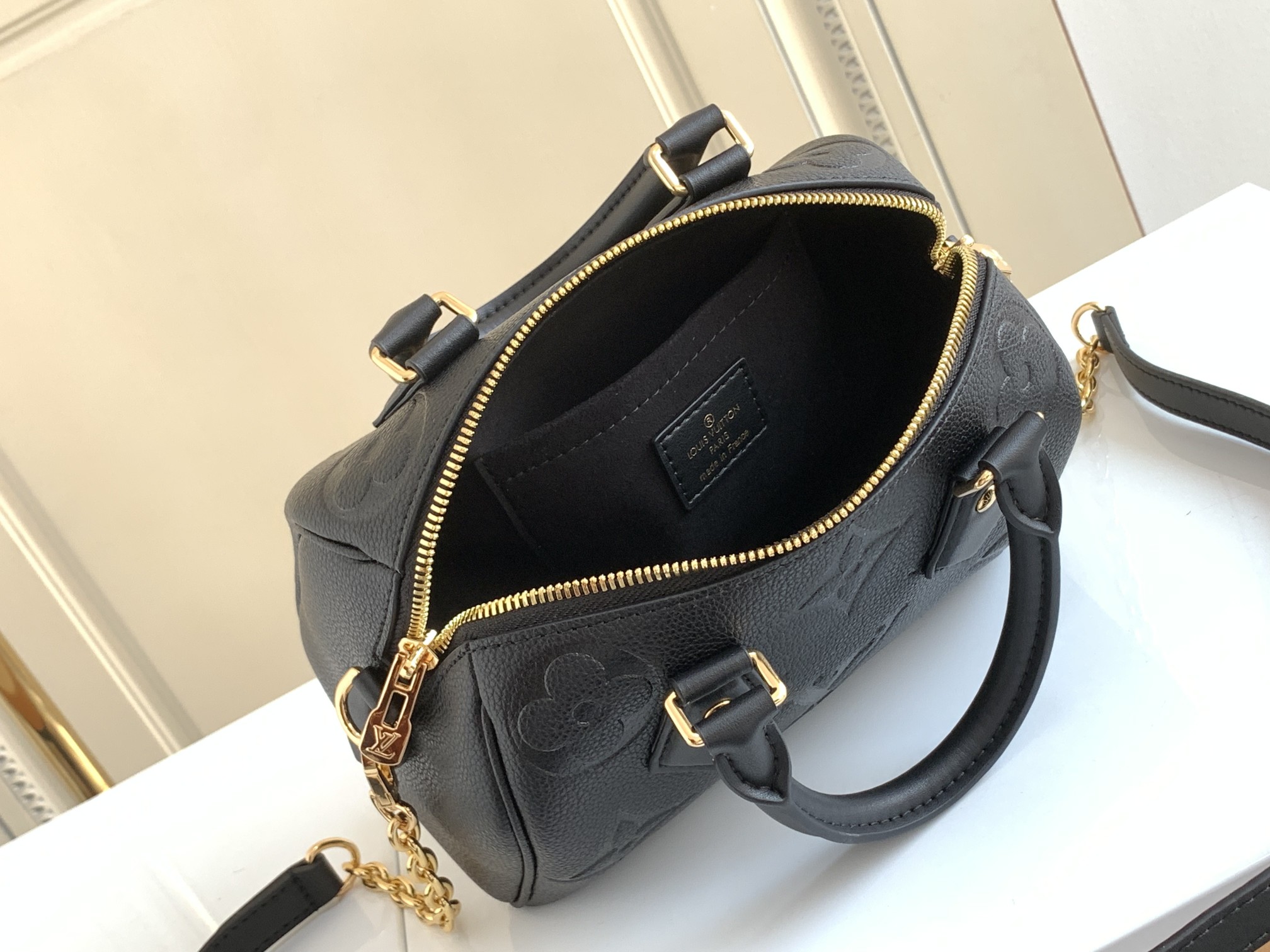 Louis Vuitton Speedy Bandoulière 20 Handbag - Image 8