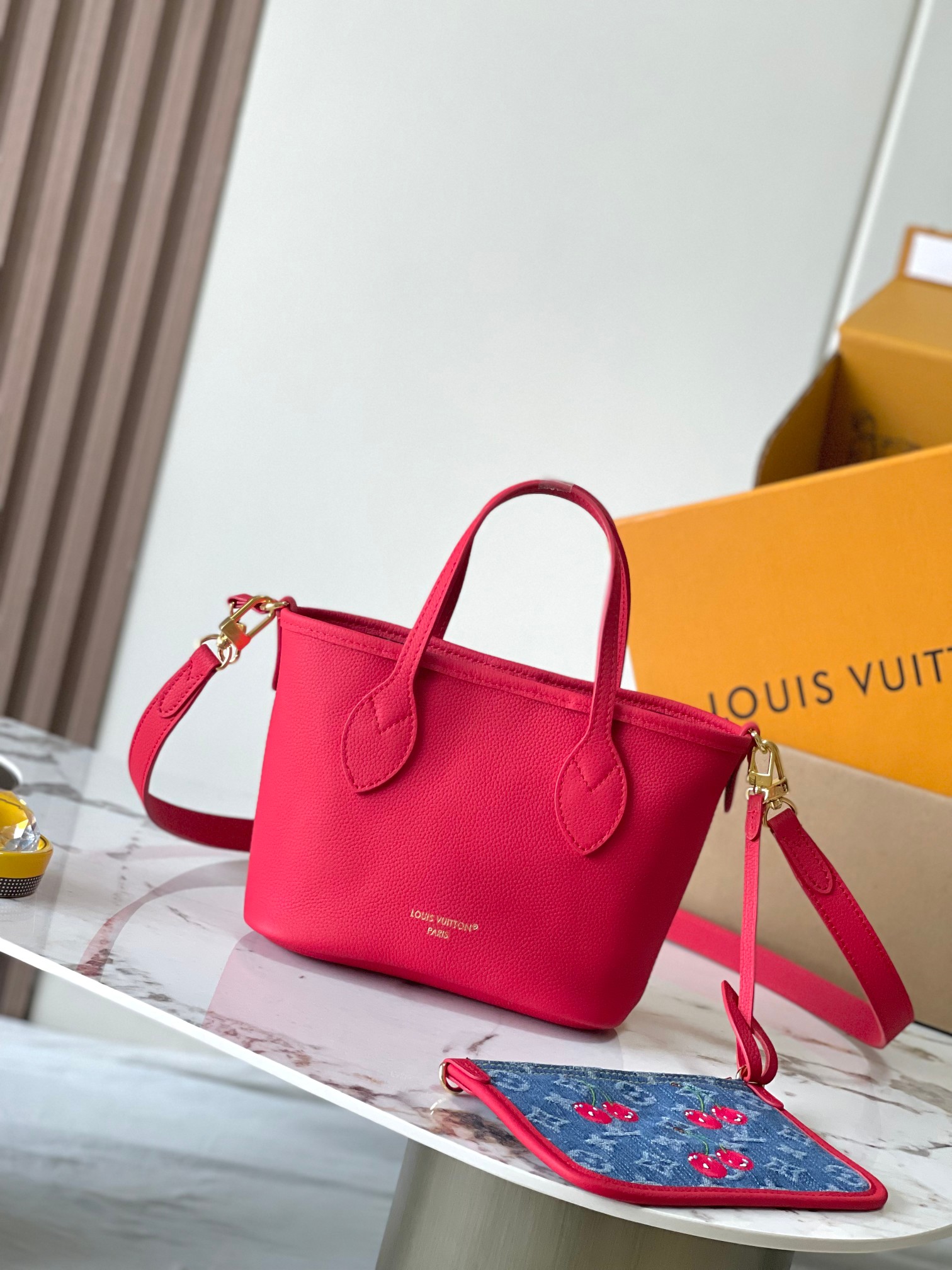 Louis Vuitton Neverfull Inside Out BB Handbag in Denim - Image 8