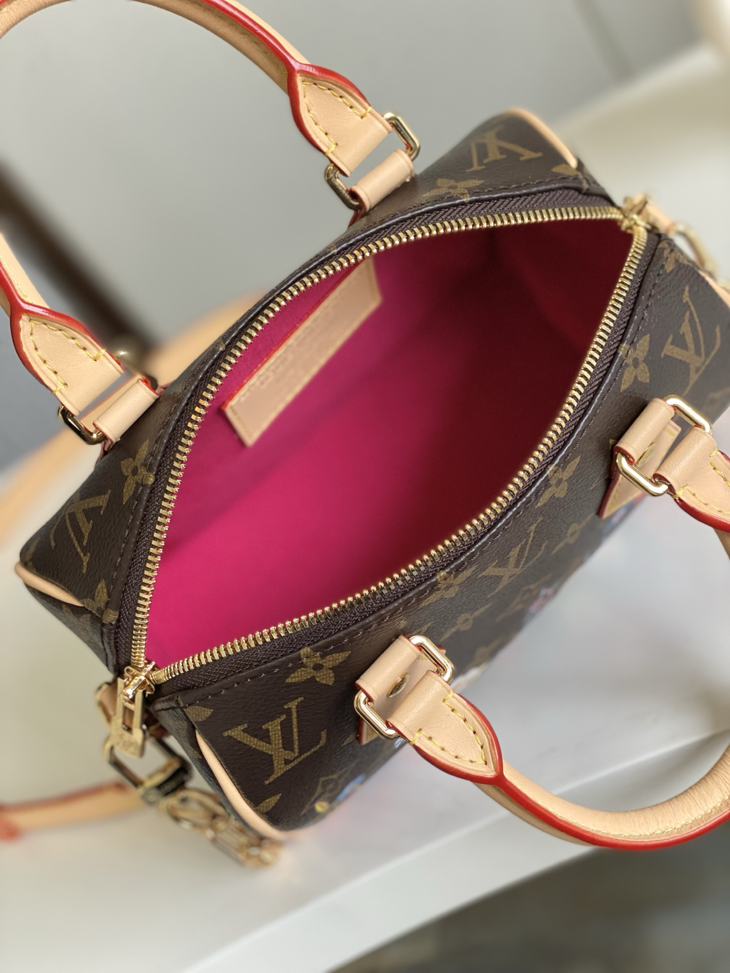 Louis Vuitton M14175 Sedy Bandoulière 20 Handbag - Image 8