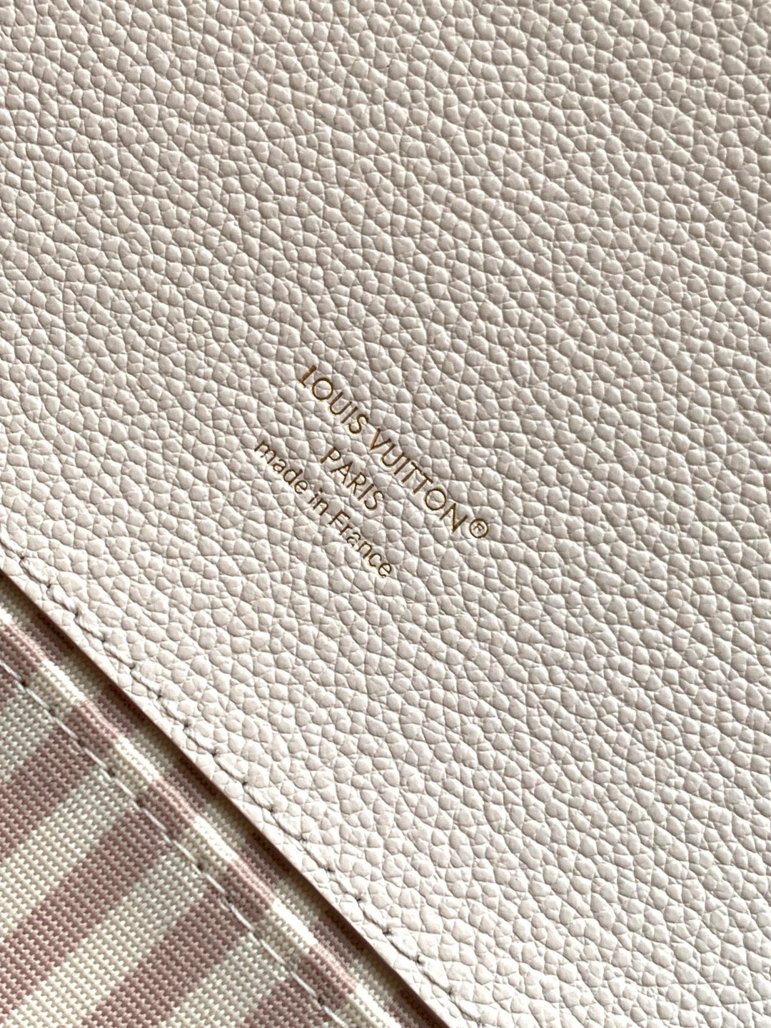 Louis Vuitton Pochette Métis Crossbody Bag M14977 - Image 8