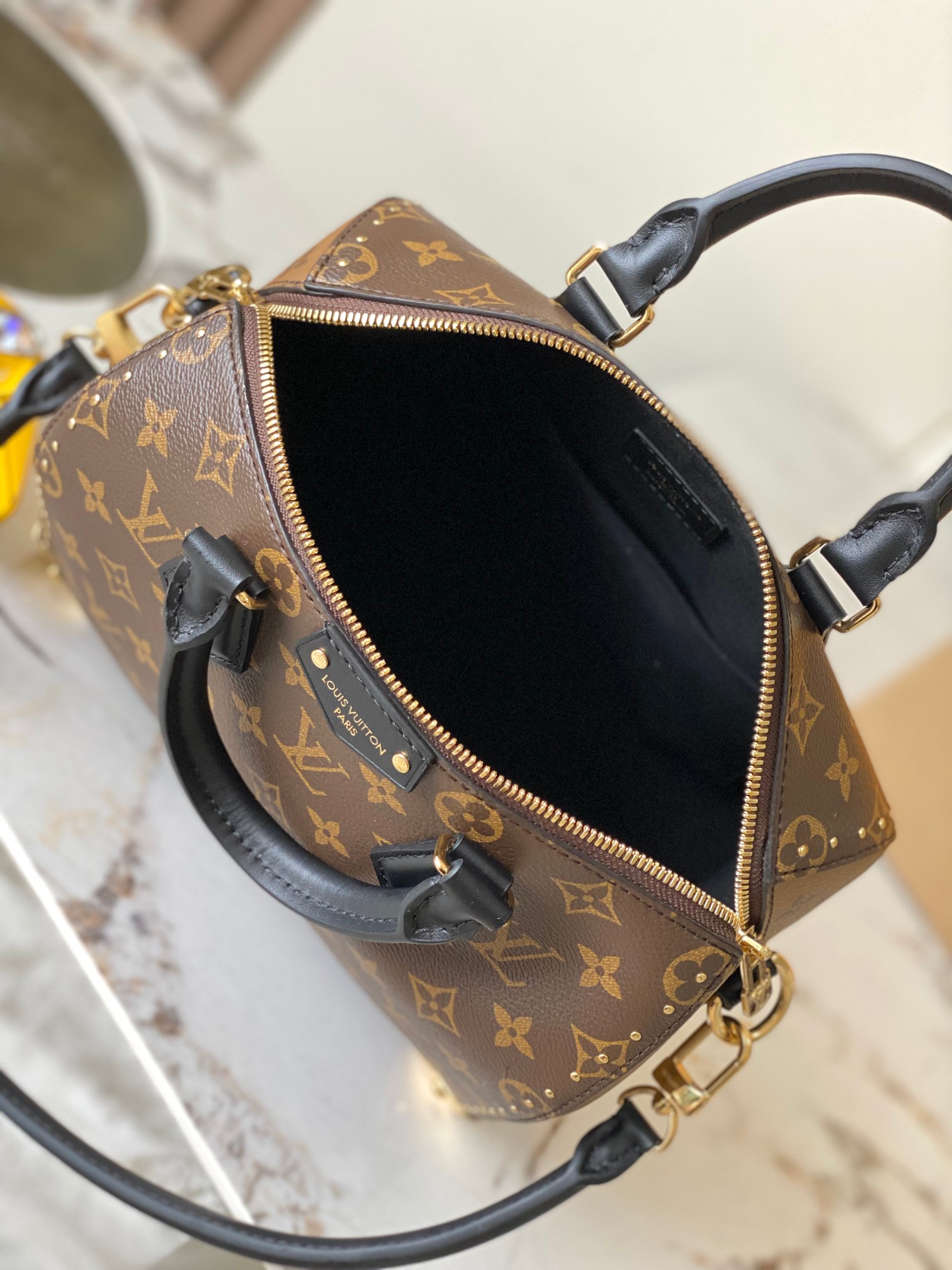 Louis Vuitton Speedy Trunk 25 Handbag - Image 8