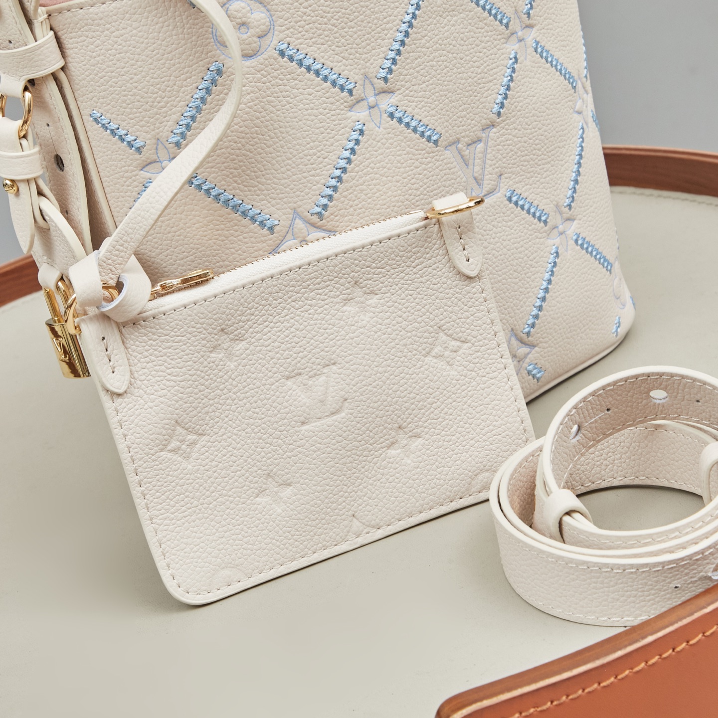 Louis Vuitton All In BB Handbag M28910 - Image 8