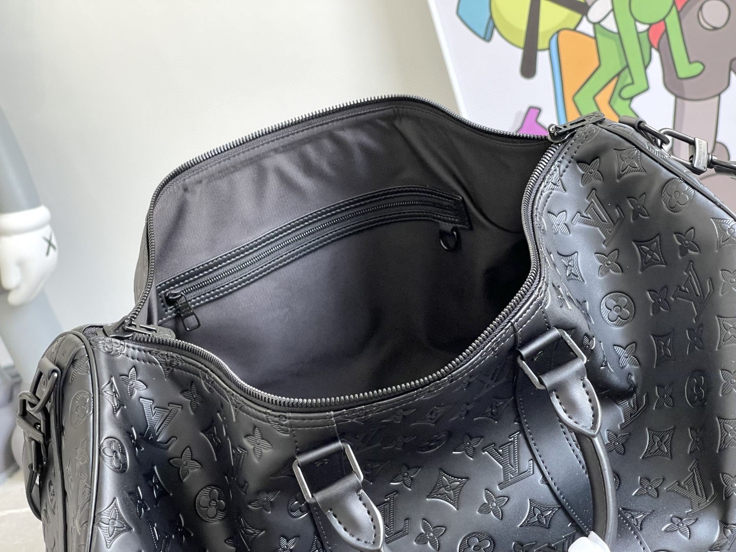 Louis Vuitton Keepall Bandoulière 50 Monogram Shadow Travel Bag - Image 8