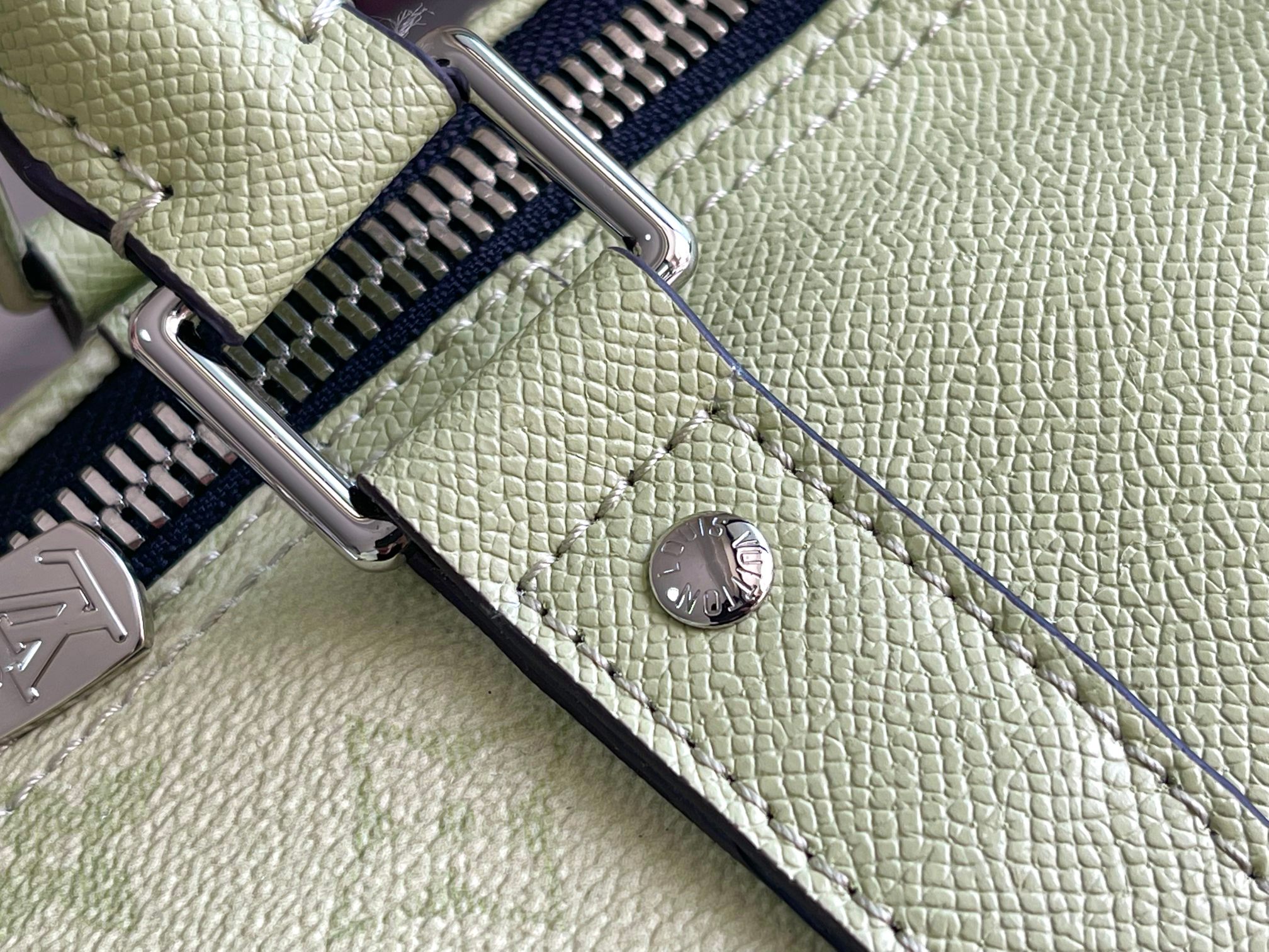Louis Vuitton Keepall 45 Classic Monogram Travel Bag - Image 8