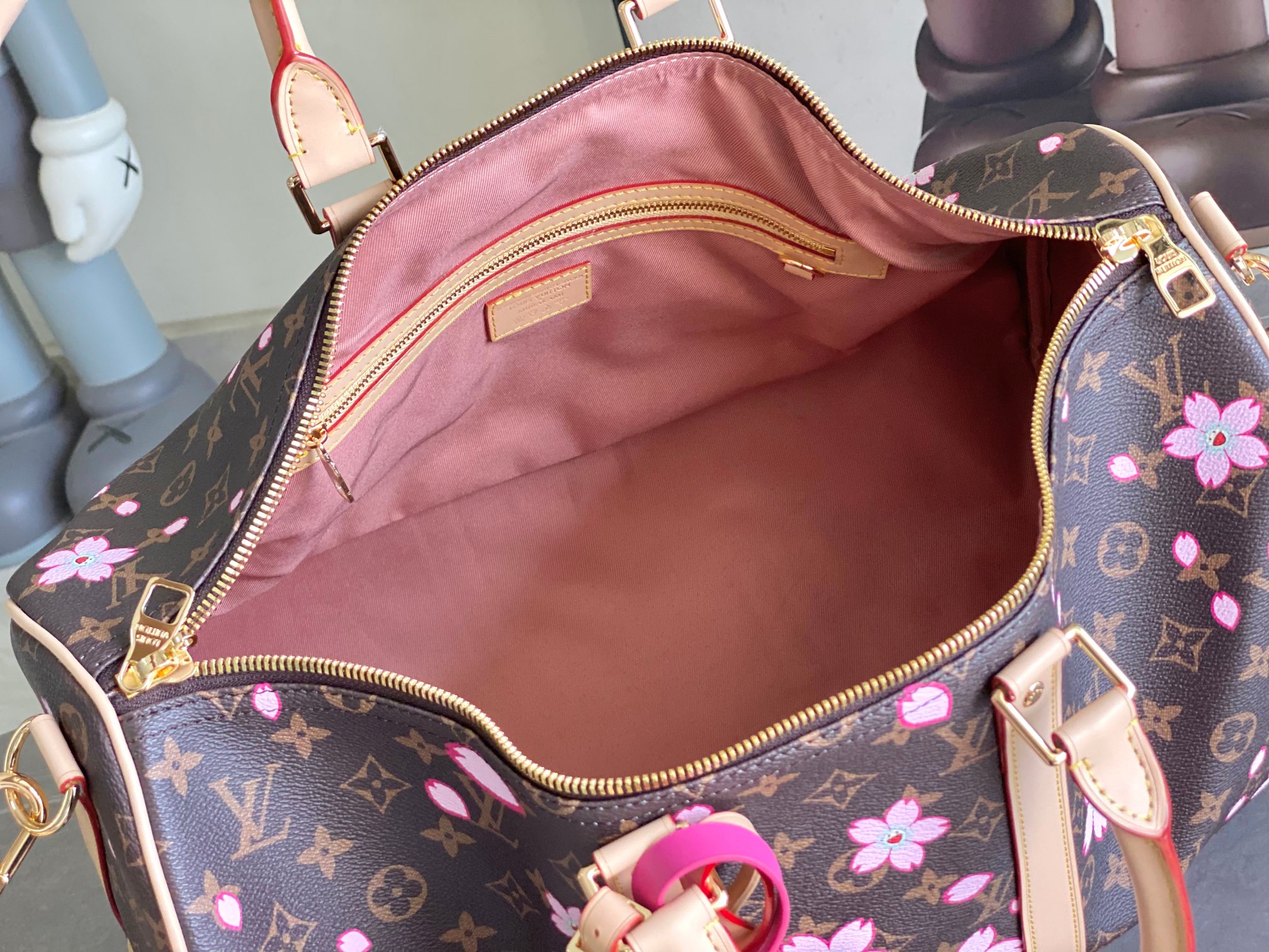 Louis Vuitton Keepall Bandoulière 45 Travel Bag - Image 8