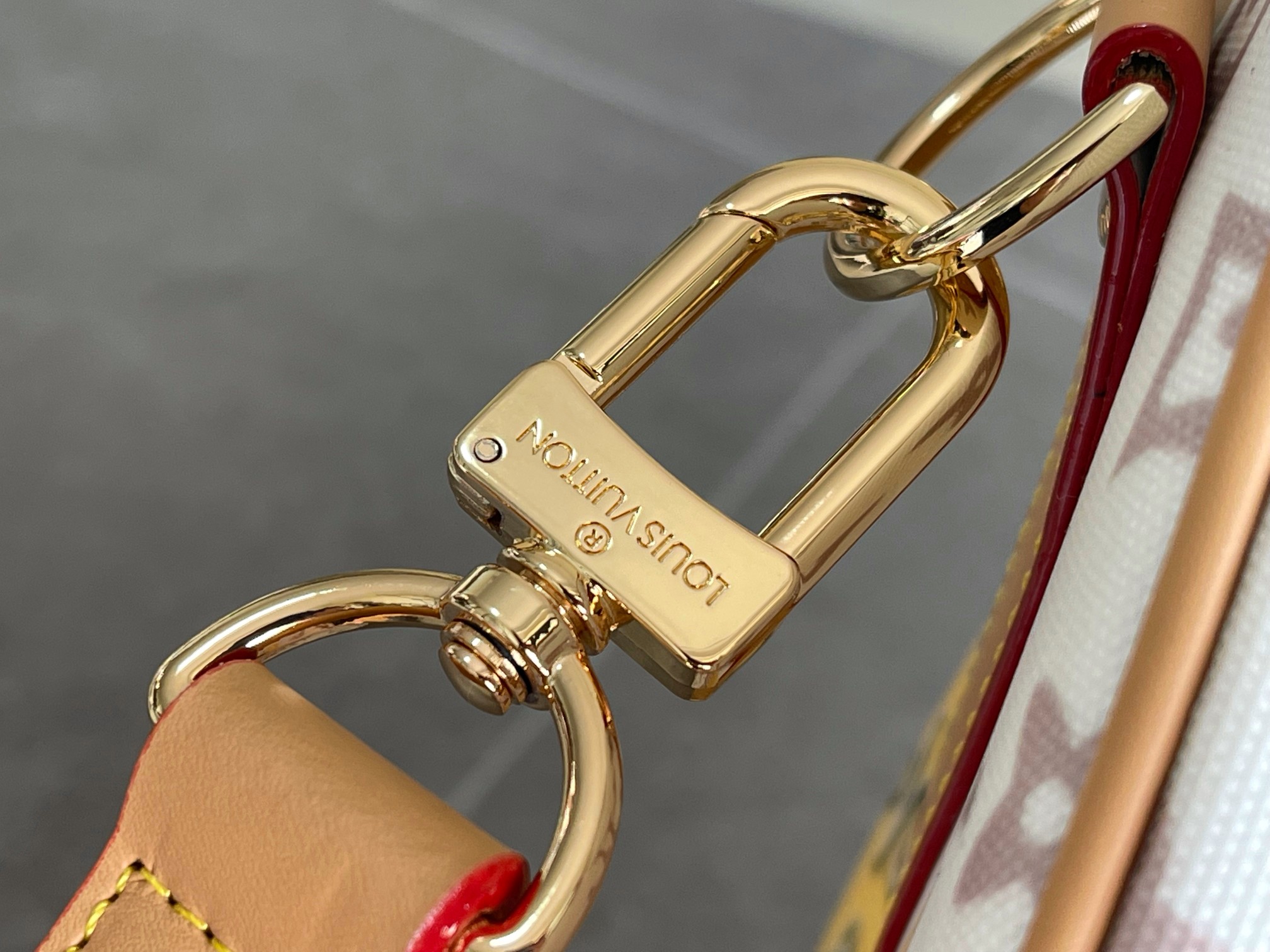 Louis Vuitton Keepall 45 Travel Bag - Image 8