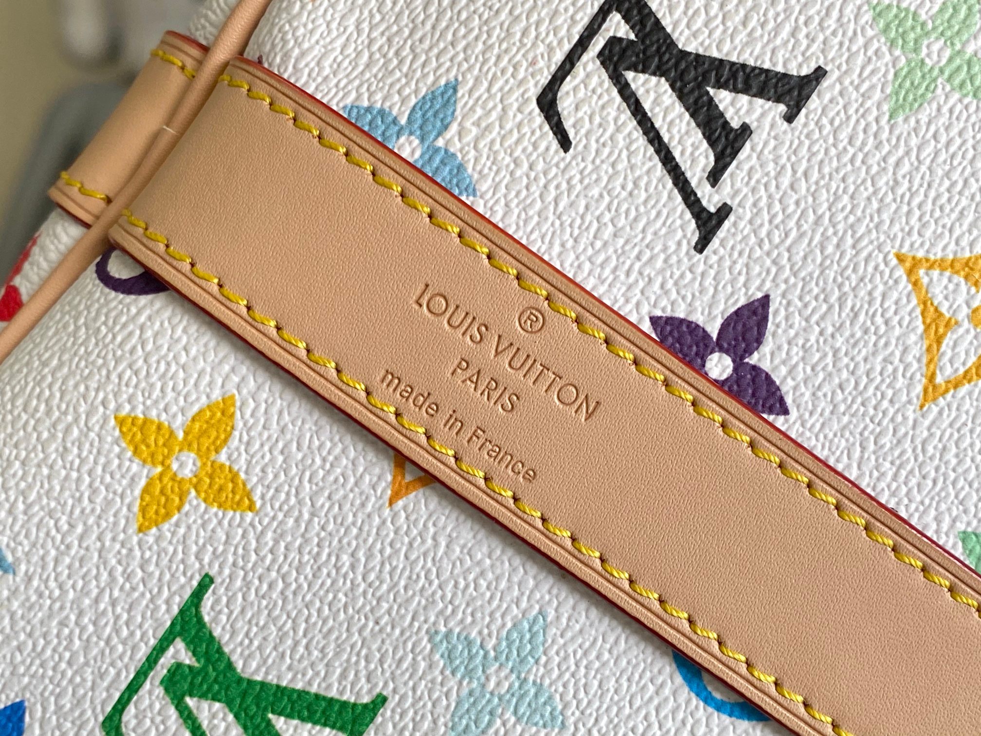 Louis Vuitton Keepall Bandoulière 45 Travel Bag - Image 8