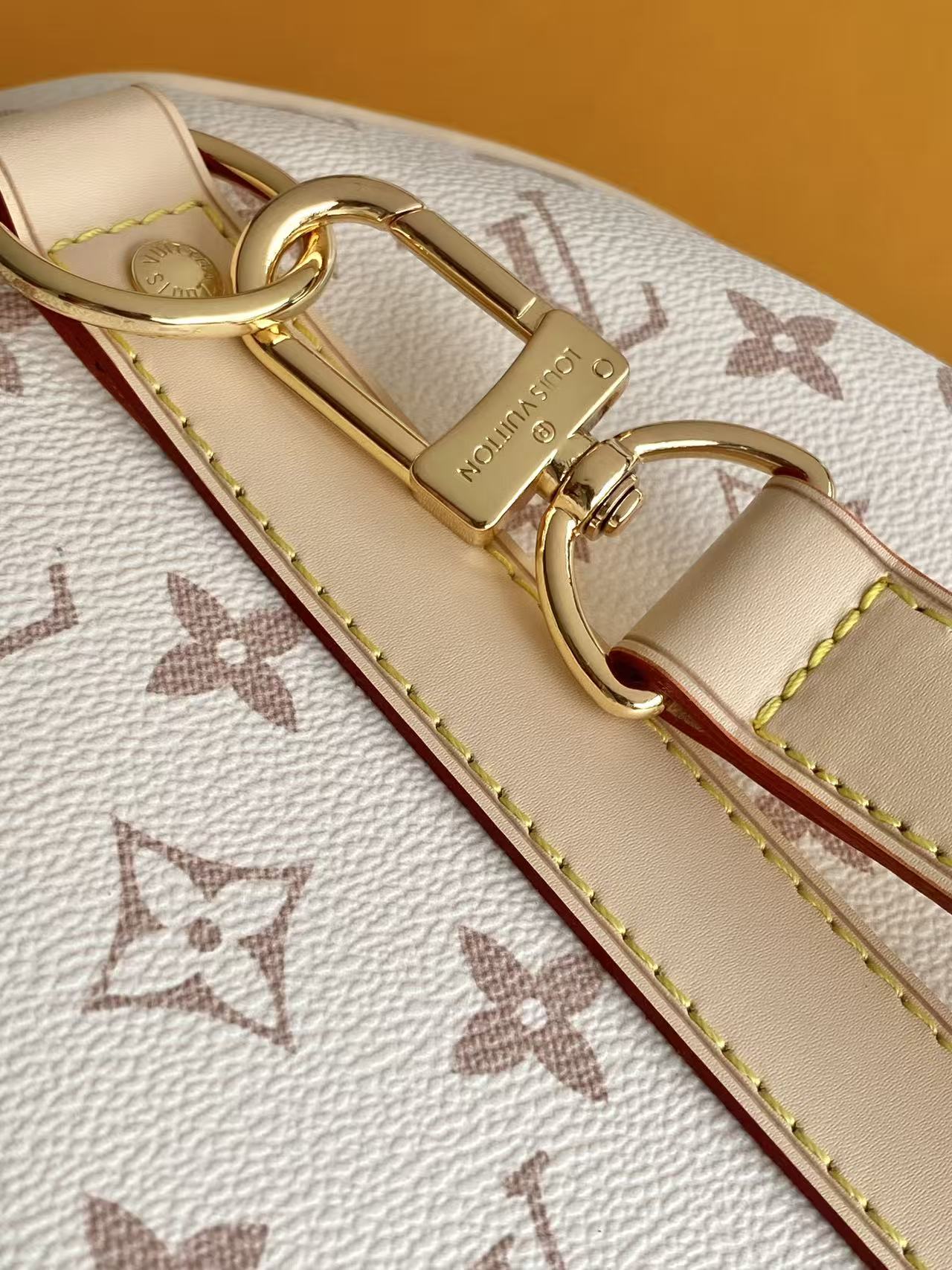 Louis Vuitton Keepall Bandoulière 45 Travel Bag in Monogram Dune - Image 8