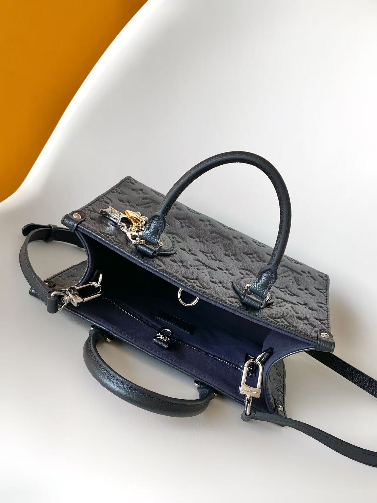 Louis Vuitton OnTheGo Tote Bag - Image 8