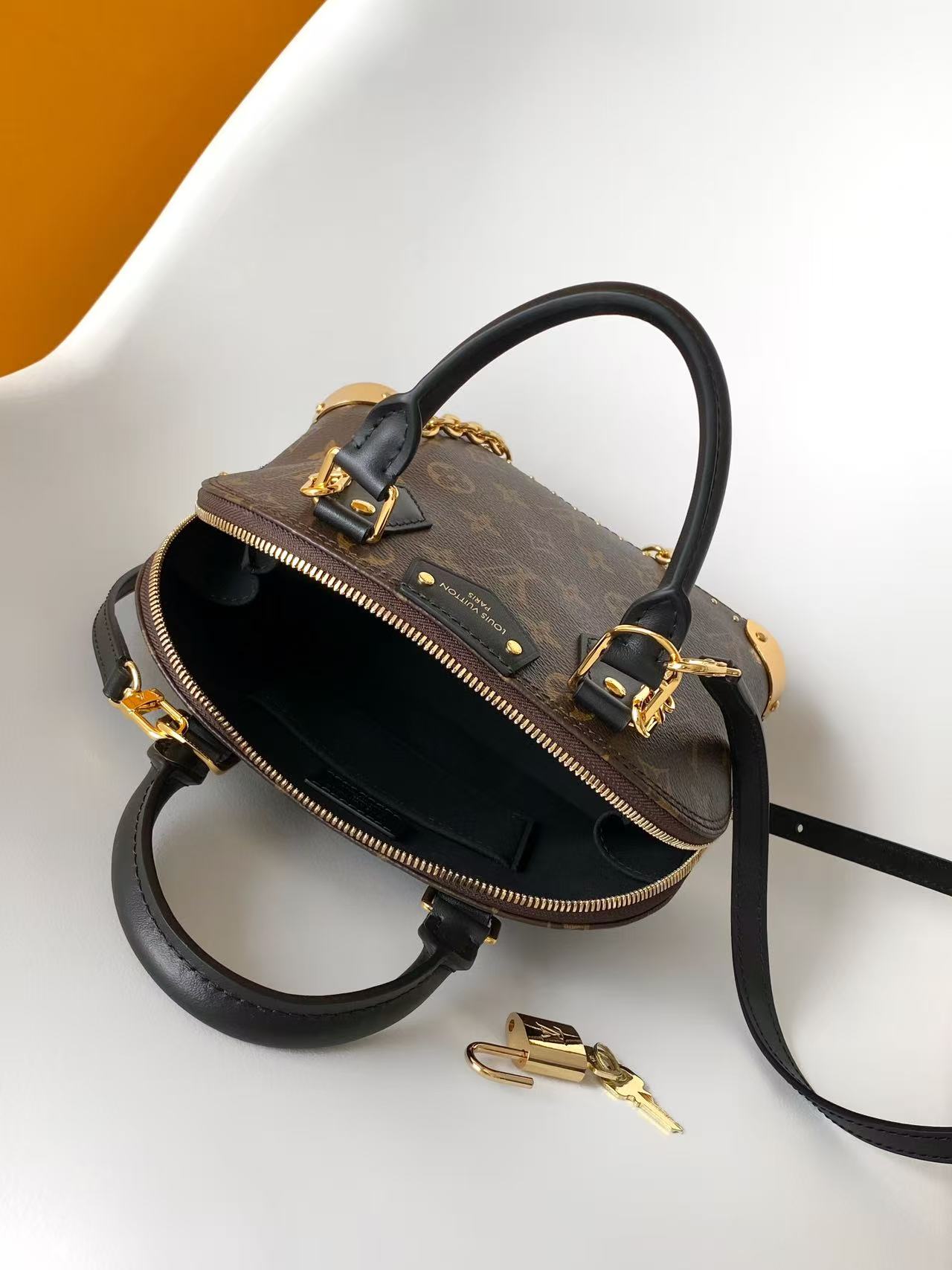 Louis Vuitton Alma BB M26084 Handbag - Image 8