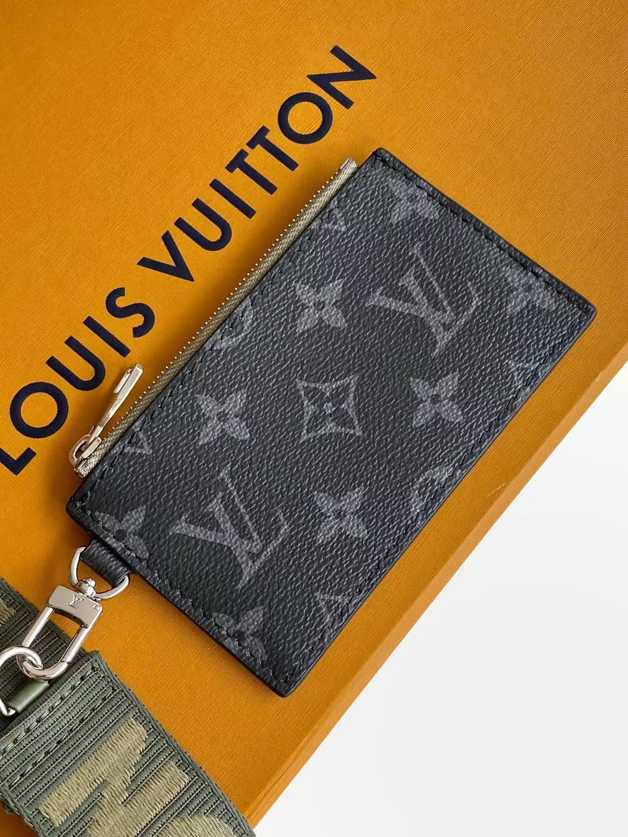 Louis Vuitton Gaston Wearable Wallet Pochette Voyage - Image 8