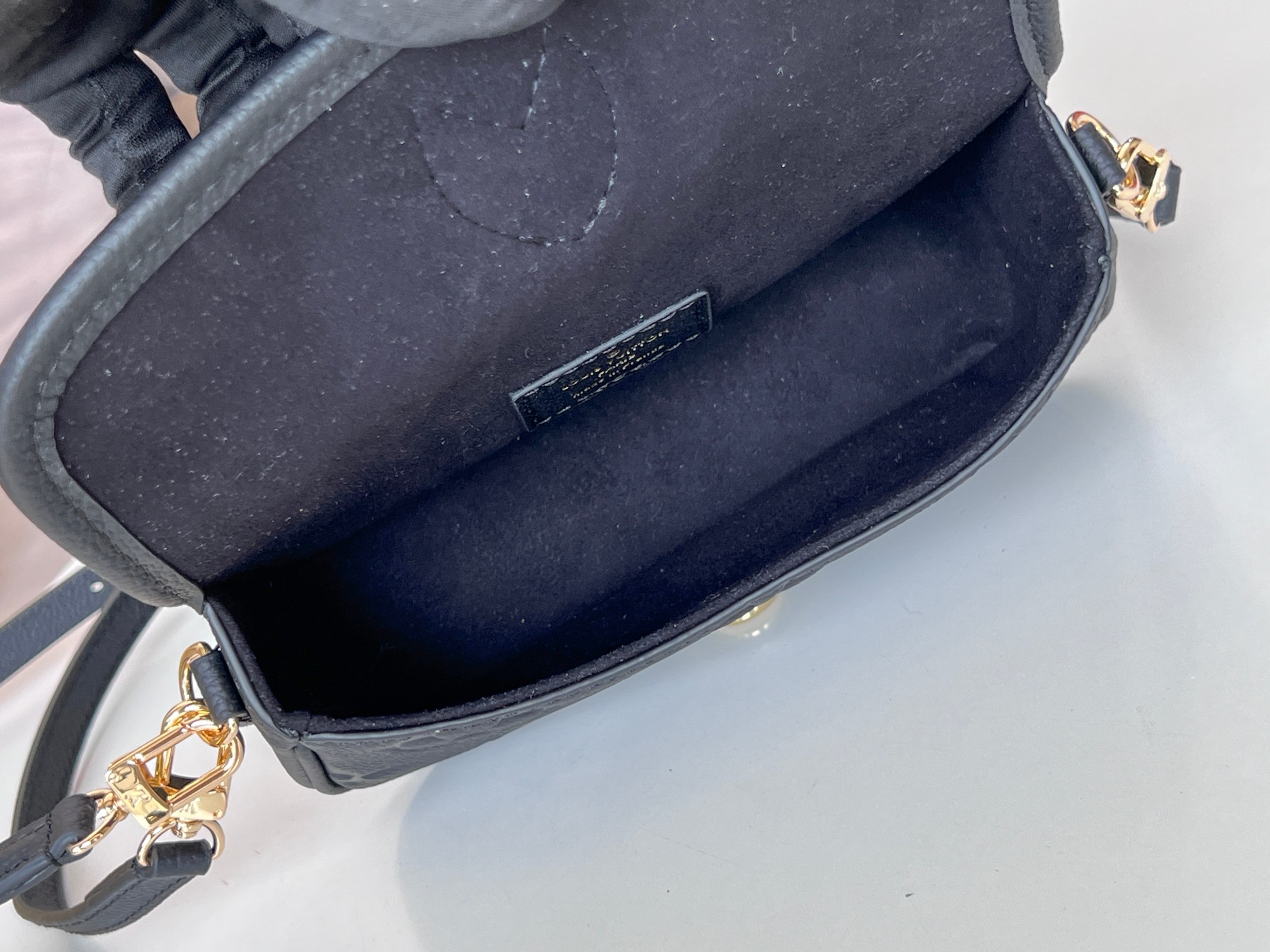 Louis Vuitton Nano Diane Handbag - Image 8