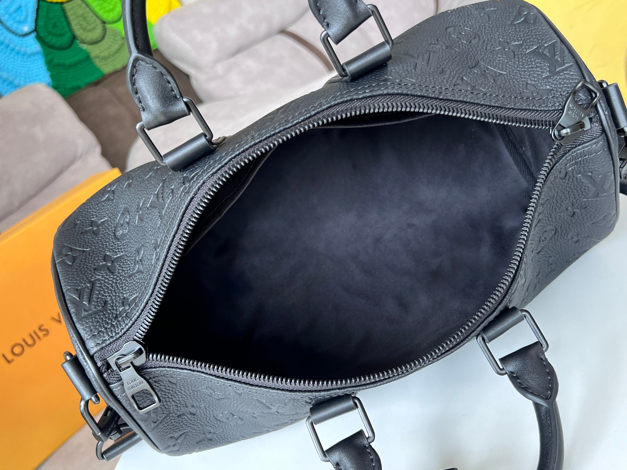 Louis Vuitton Keepall Bandoulière 35 Travel Bag - Image 8