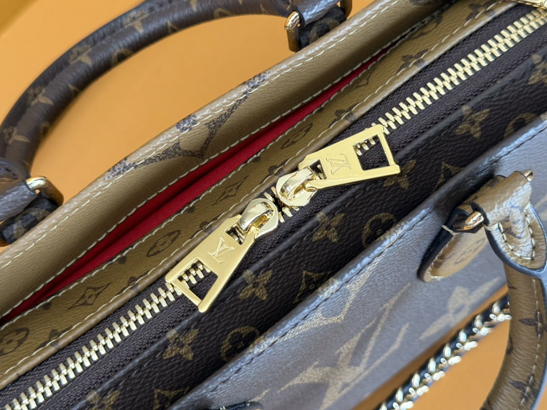Louis Vuitton OnTheGo East West Handbag in Monogram Giant Canvas - Image 8