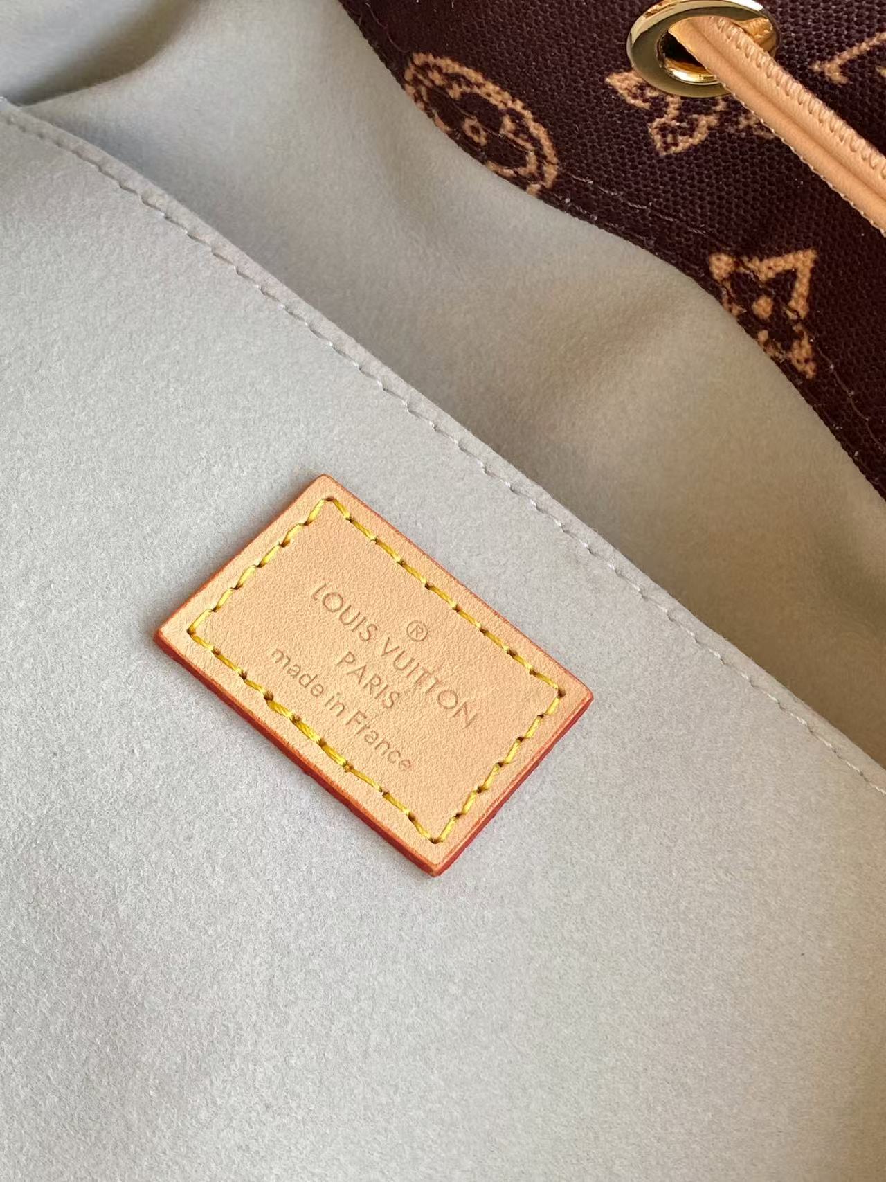 Louis Vuitton Noé Handbag in Monogram Reverse Canvas - Image 8
