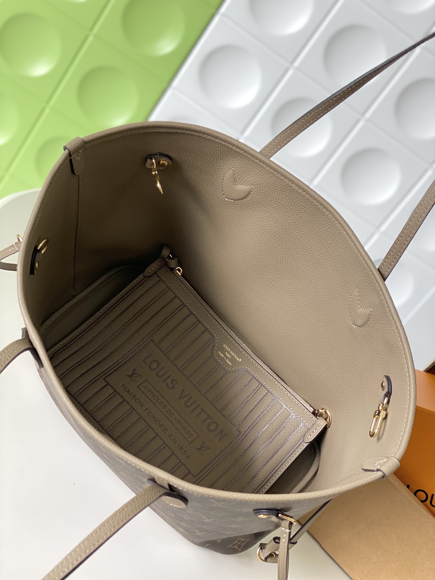 Louis Vuitton Neverfull Inside Out Medium Tote Bag - Image 8