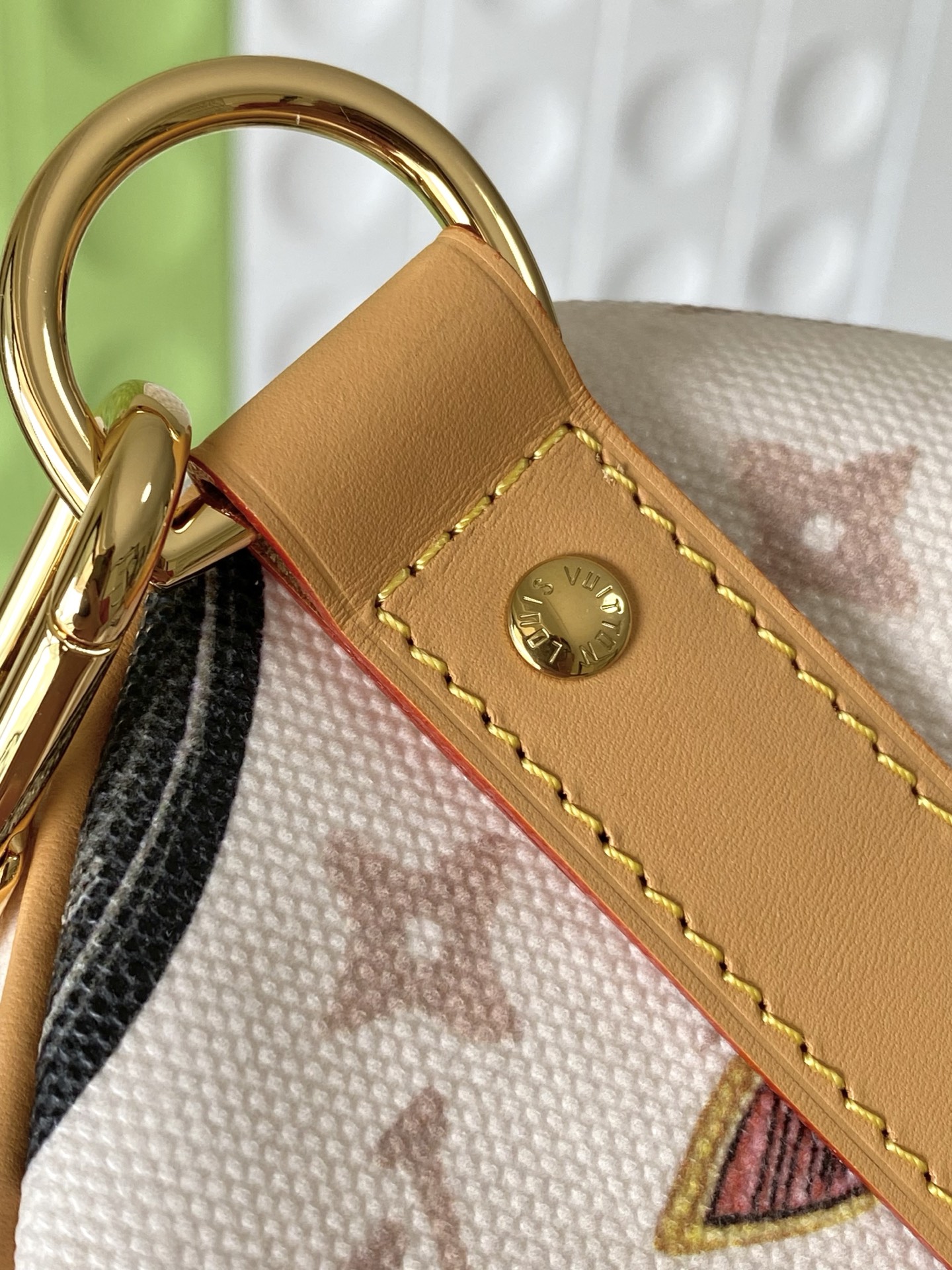 Louis Vuitton Keepall Bandoulière 45 Travel Bag in Monogram Dune Canvas - Image 8