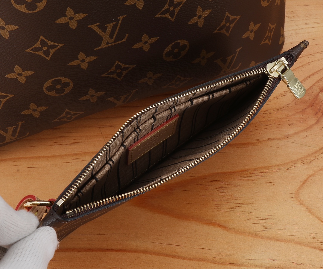 Neverfull Small Tote Bag in Damier Azur Canvas - Image 8