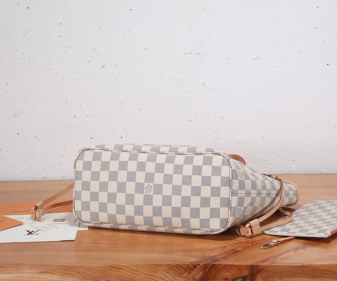 Neverfull Small Handbag in Damier Azur Canvas - Image 8