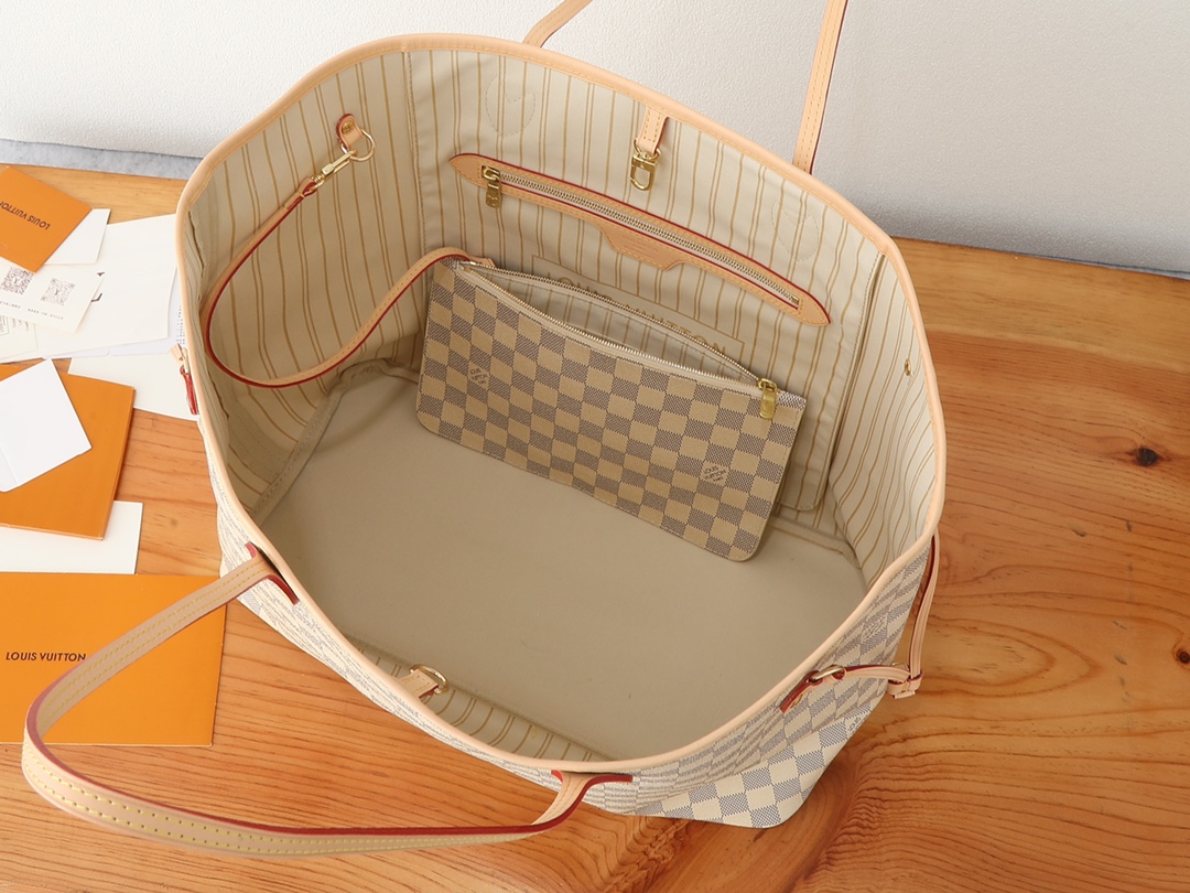 Louis Vuitton Neverfull Large Tote Bag in Damier Azur - Image 8