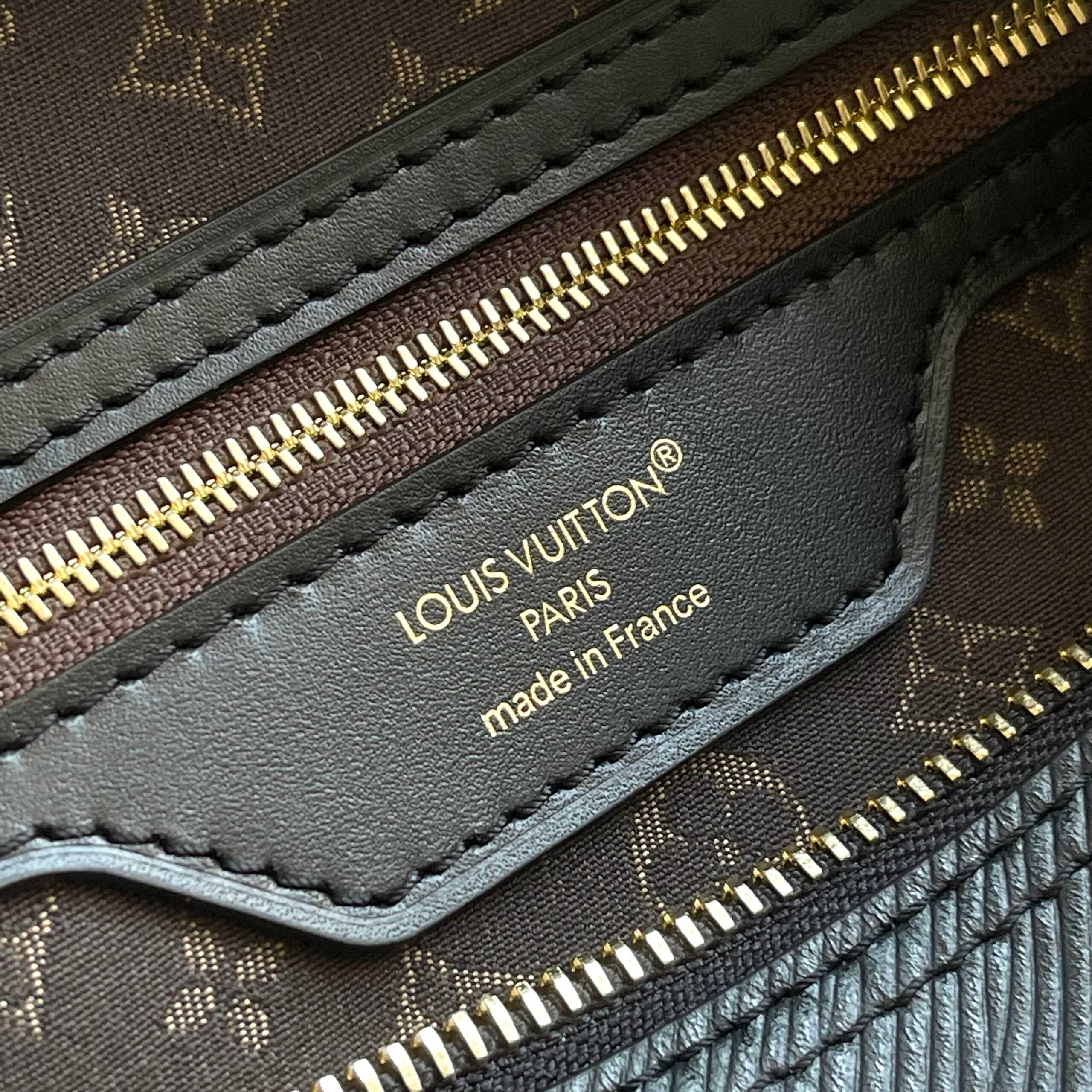 Louis Vuitton Speedy Soft 30 Epi Leather Bag - Image 8