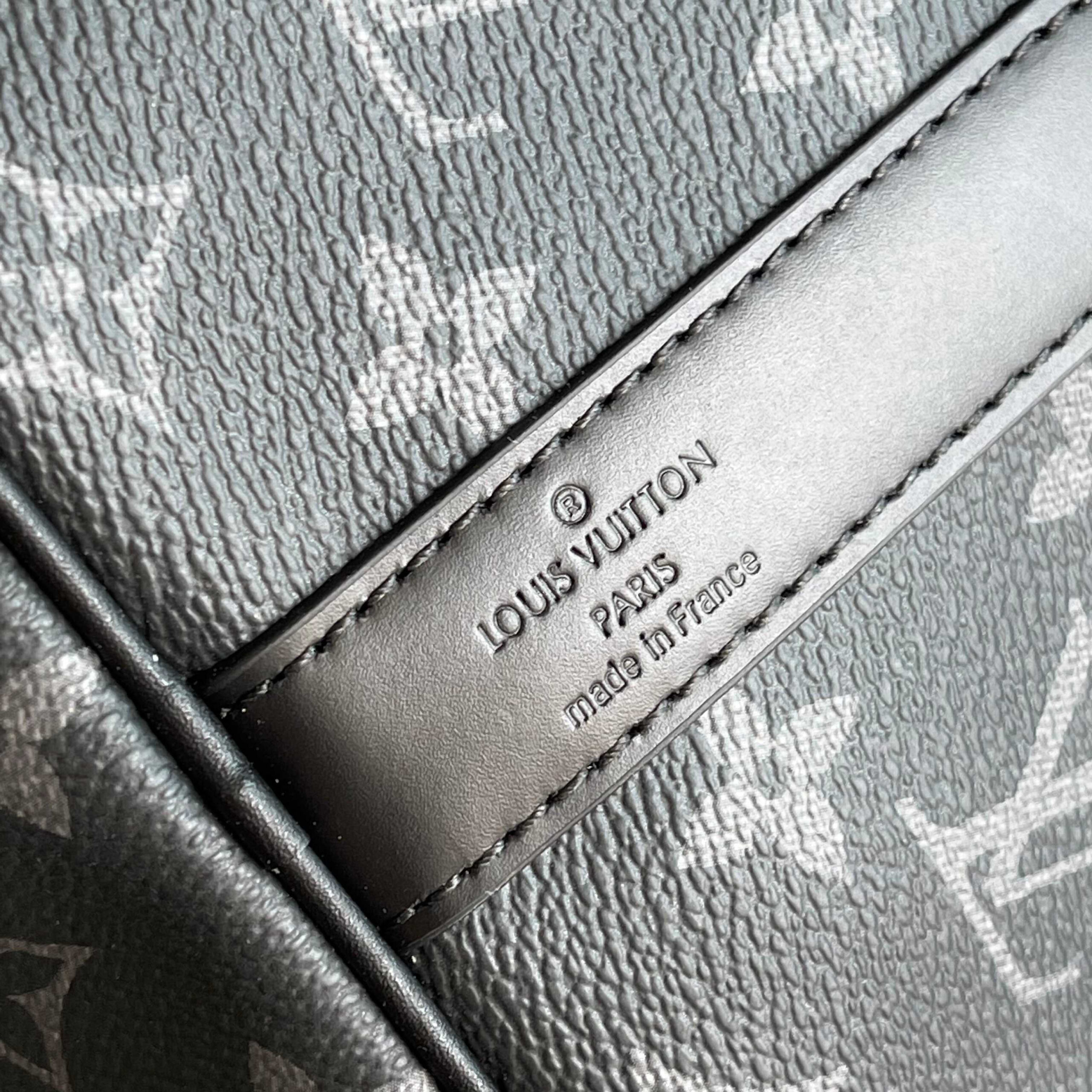 Louis Vuitton Keepall Bandoulière 45 Travel Bag in Monogram Eclipse Canvas - Image 8