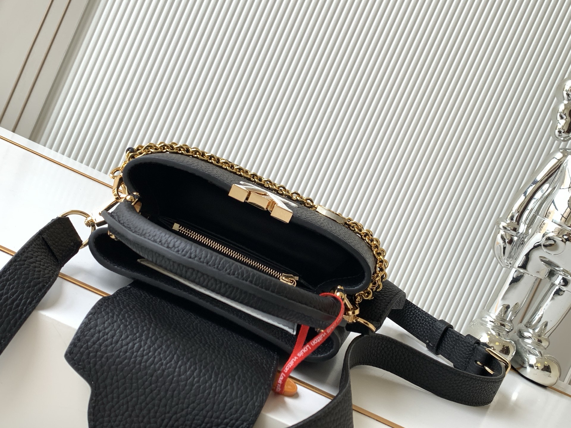 Louis Vuitton Capucines BB Handbag - Image 8