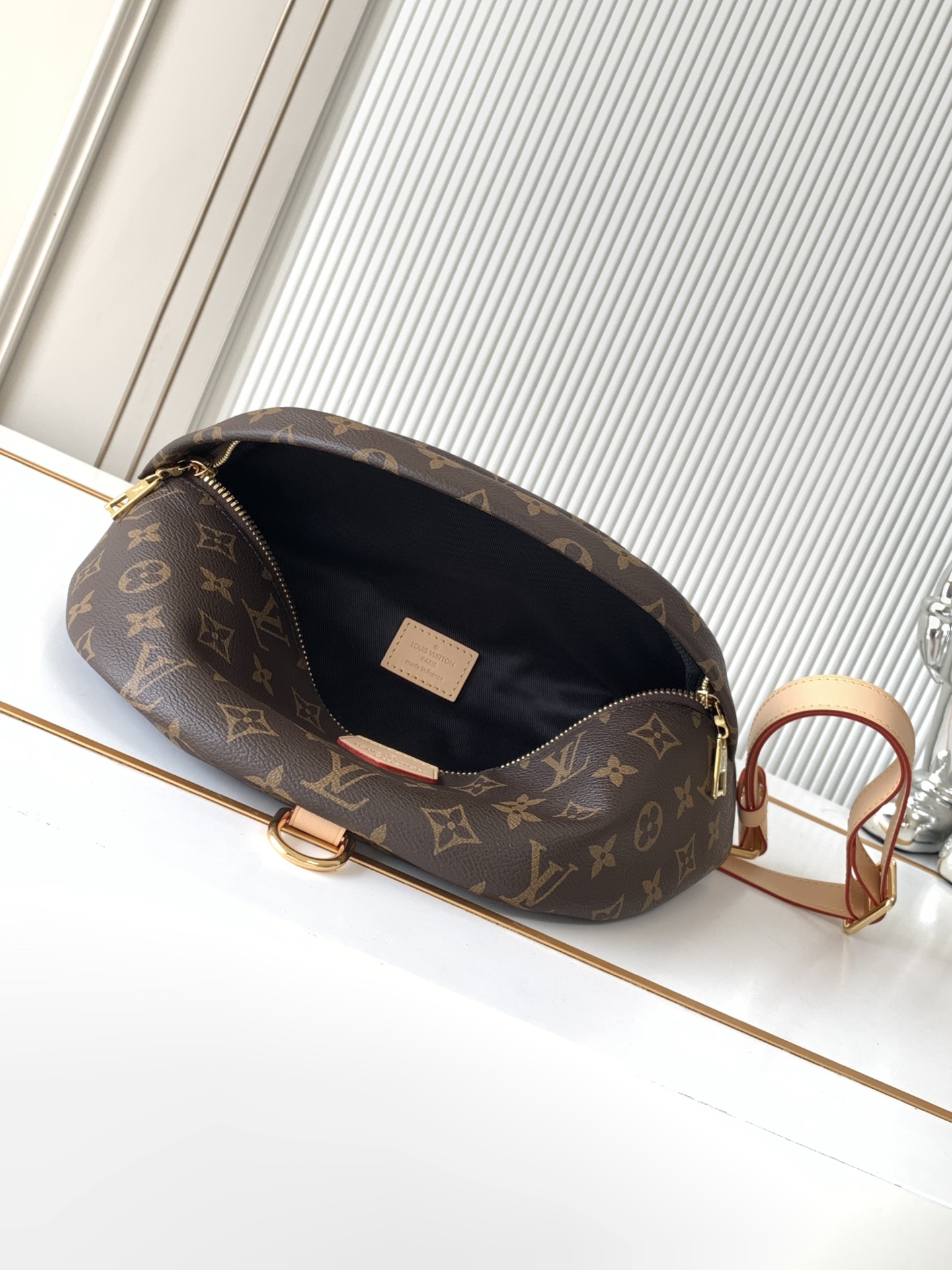 Louis Vuitton Monogram Belt Bag - Image 8