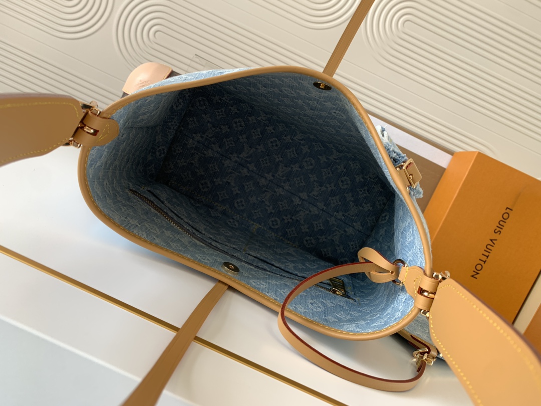 Louis Vuitton Carryall Small Bag in Monogram Denim - Image 8