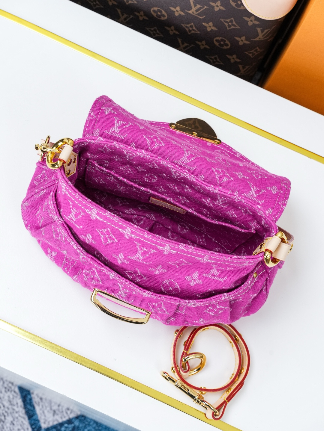 Louis Vuitton Rendez-Vous Sunset Denim Handbag - Image 8