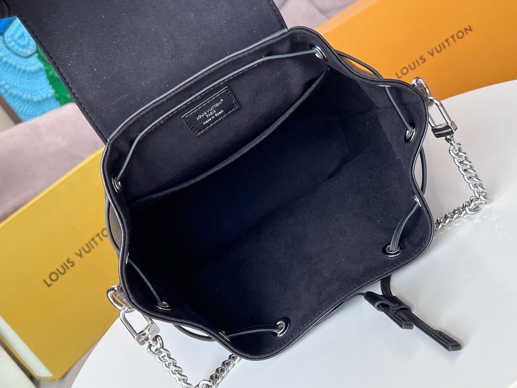 Louis Vuitton Montsouris Small Leather Backpack - Image 8