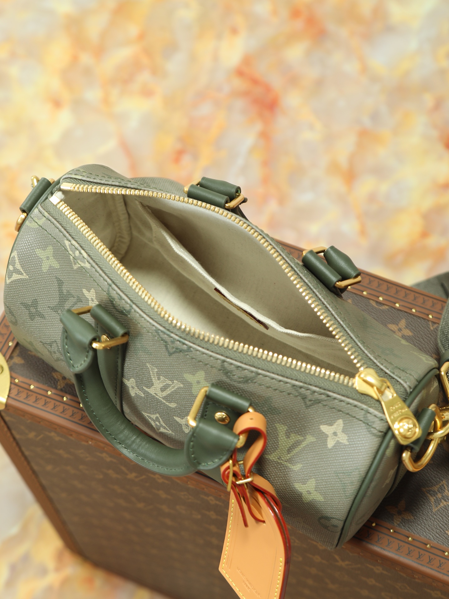 Louis Vuitton Keepall Bandouliere 25 Travel Bag in Monogram Surplus - Image 8